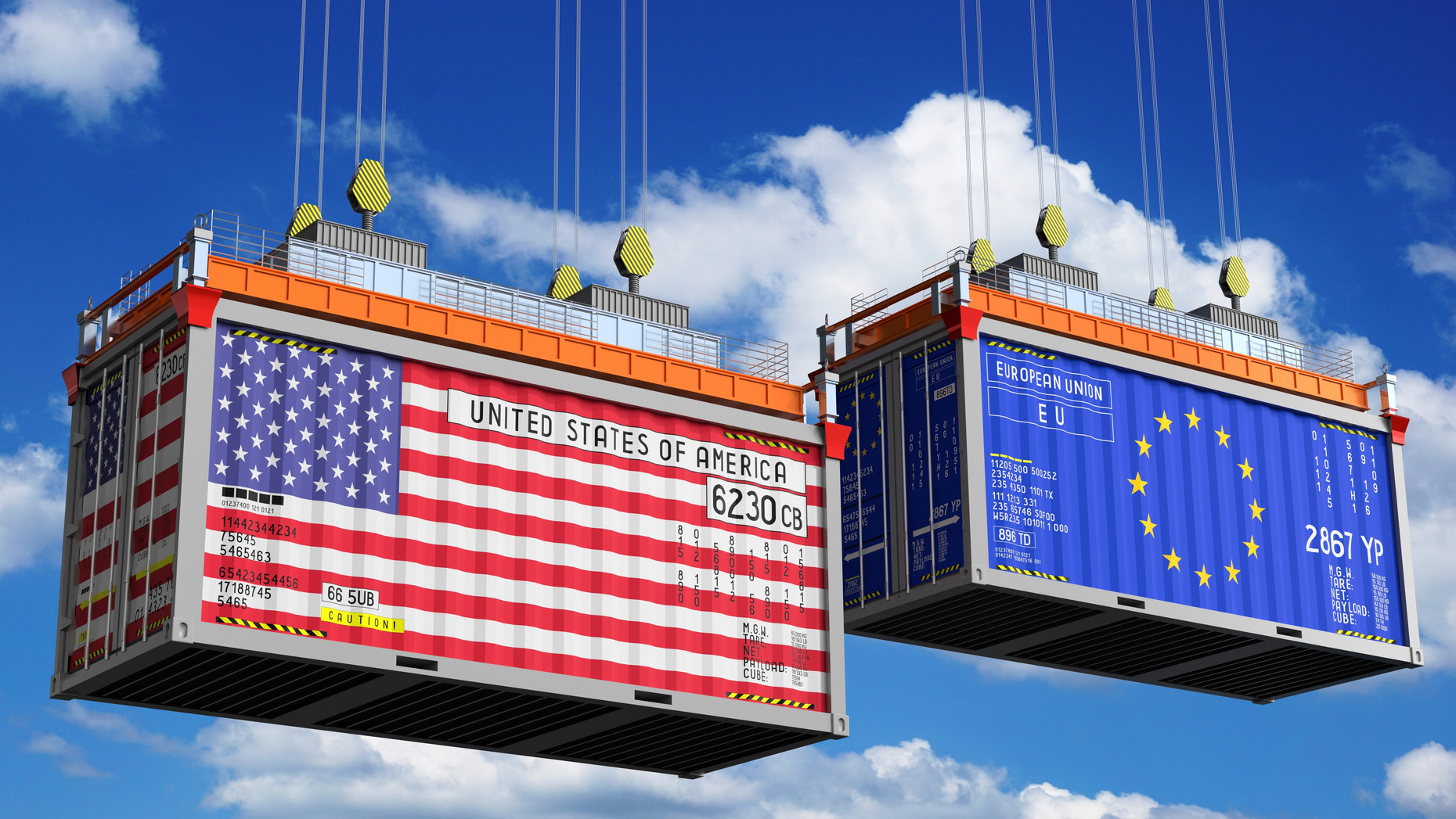 Zwei Schiffscontainer mit Flaggen der USA und der Europäischen Union