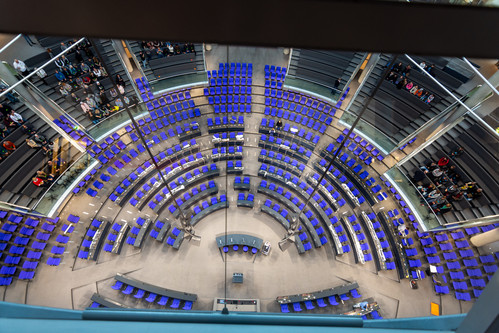 Plenarsaal des Deutschen Bundestags aus der Vogelperspektive