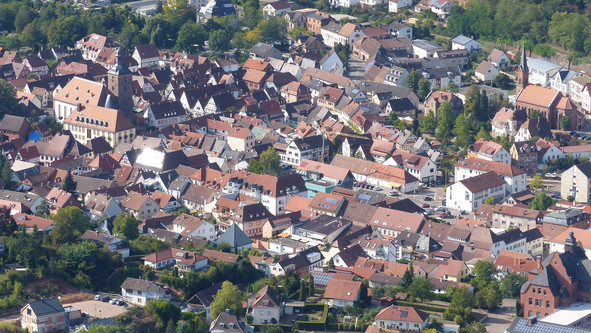 Luftaufnahme von Annweiler